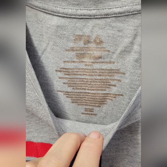 Fila Internationsl Heatheelr Gray Short Sleeve T-Shirt Small - Picture 2 of 10